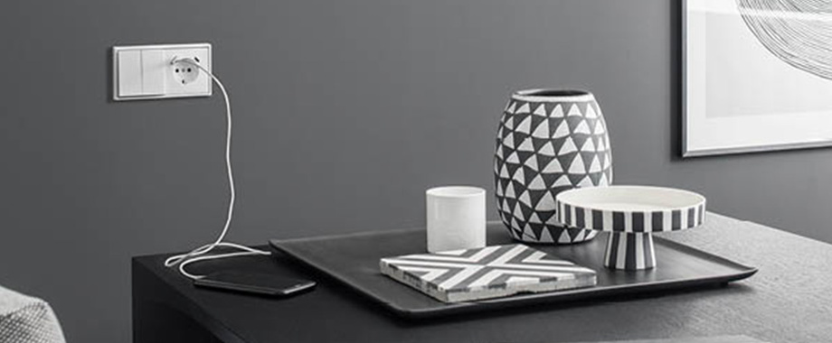 JUNG SCHUKO® Steckdosen mit USB-Anschlüssen bei Lichtstudio Kerl in Göttingen