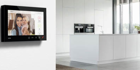 Gira Wohnungsstation bei Lichtstudio Kerl e.K. in Göttingen