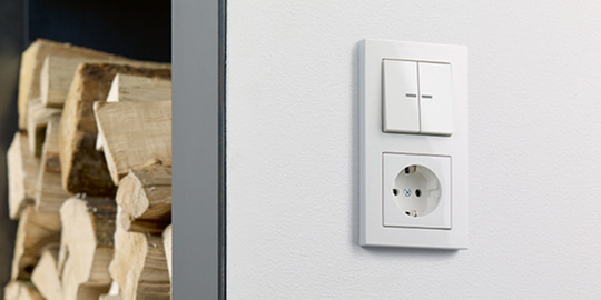 JUNG KNX Taster F 10 bei Lichtstudio Kerl e.K. in Göttingen